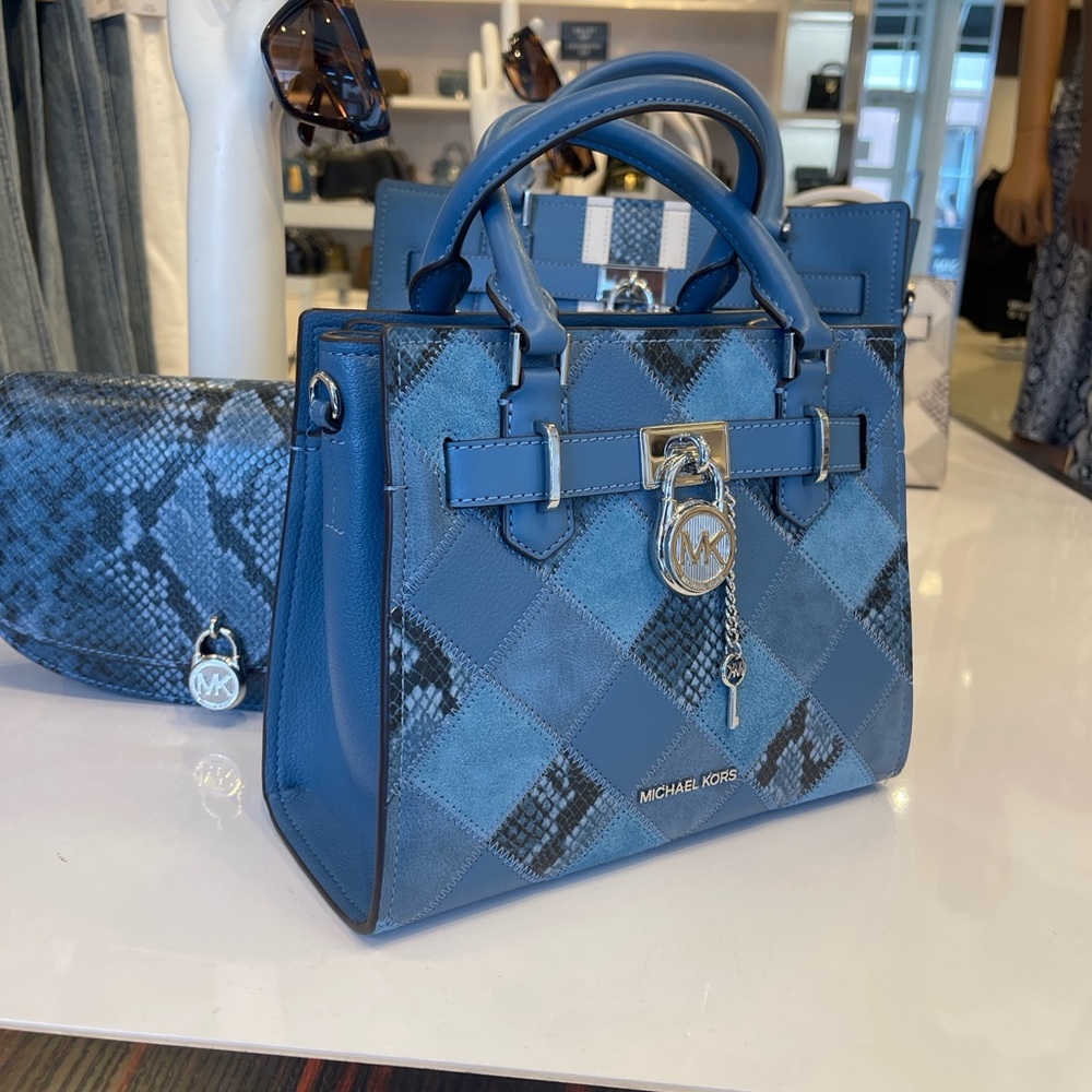 MICHAEL KORS Hamilton Small Patchwork Satchel Crossbody Bag
Cornflower
NWT - Picture 13 of 16